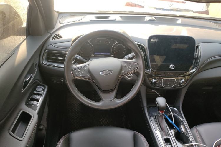 Used Chevrolet Equinox 2022 Mild Hybrid 550T RS Smart Boundary-Setting Edition Steering Wheel