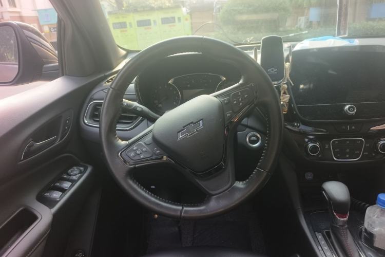 Used Chevrolet Equinox 2022 Light Hybrid 550T RS All-Wheel-Drive Smart Boundary Edition Steering Wheel