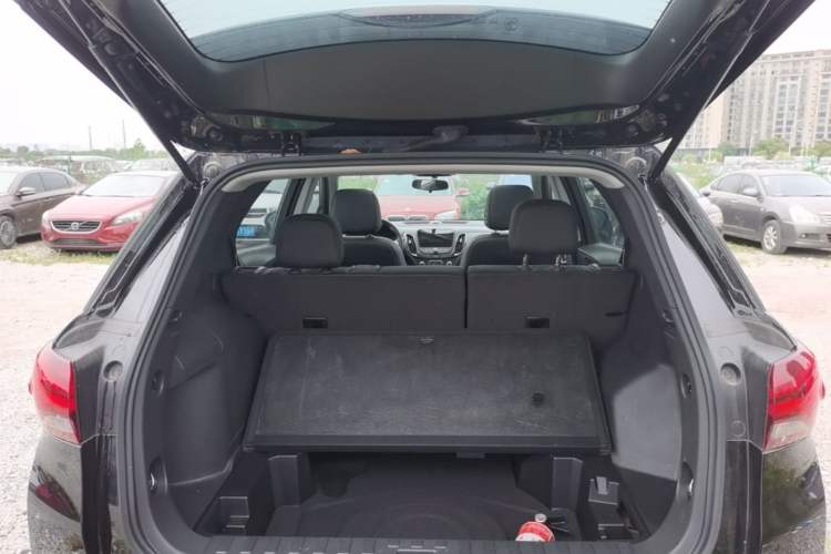 Used Chevrolet Equinox 2022 535T Chijie Edition Trunk