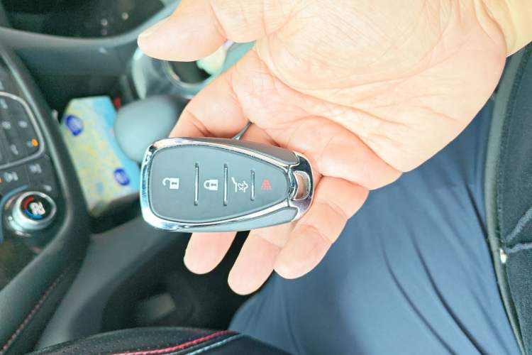 Used Chevrolet Equinox 2022 Mild Hybrid 550T RS Smart Boundary-Setting Edition Vehicle Key