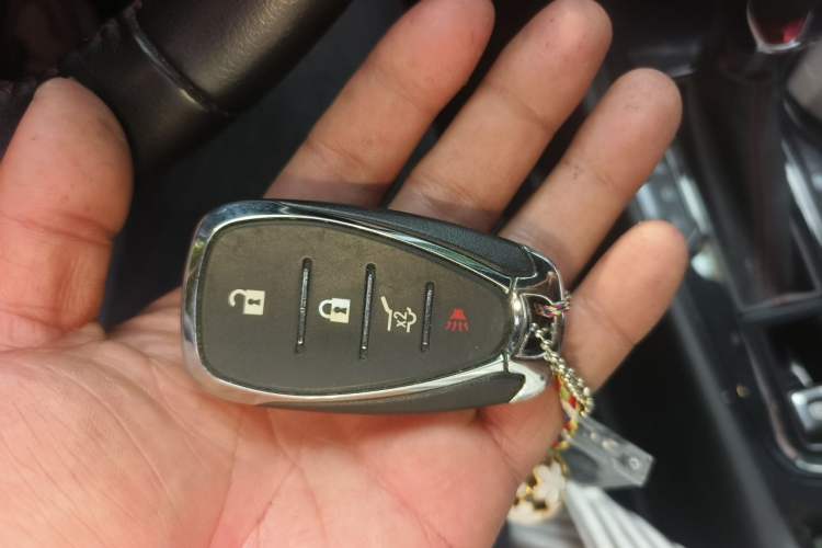 Used Chevrolet Equinox 2022 Light Hybrid 550T RS All-Wheel-Drive Smart Boundary Edition Vehicle Key