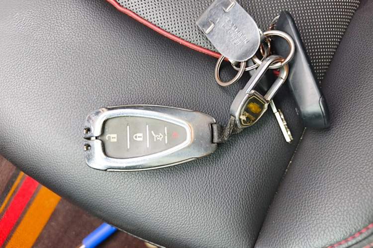 Used Chevrolet Equinox 2022 Mild Hybrid 550T RS Smart Boundary-Setting Edition Vehicle Key
