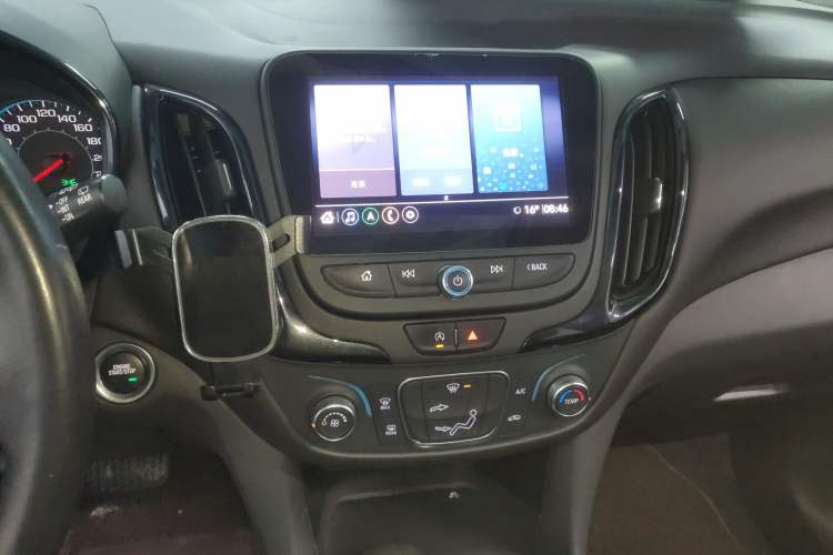 Used Chevrolet Equinox 2022 535T Chijie Edition Audio And AC Panel