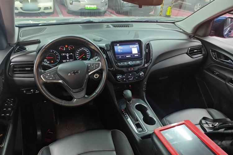 Used Chevrolet Equinox 2022 535T Chijie Edition Center Console