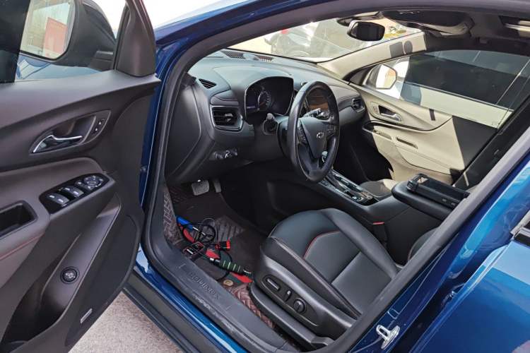 Used Chevrolet Equinox 2022 Mild Hybrid 550T RS Four-Wheel Drive Intelligent Guardian Edition Driver Seat