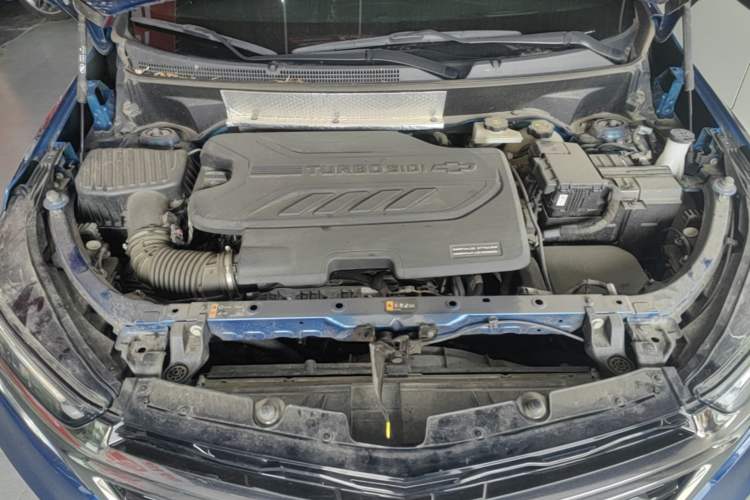 Used Chevrolet Equinox 2022 Mild Hybrid 550T RS Smart Boundary-Setting Edition Engine Bay