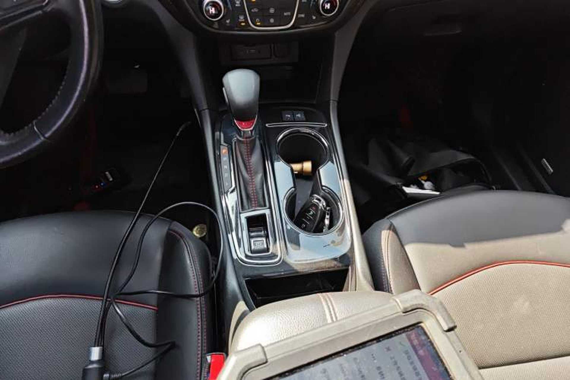 Used Chevrolet Equinox 2022 Mild Hybrid 550T RS Four-Wheel Drive Intelligent Guardian Edition Gear Lever