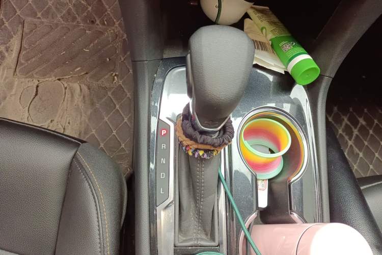 Used Chevrolet Equinox 2022 535T Chijie Edition Gear Lever