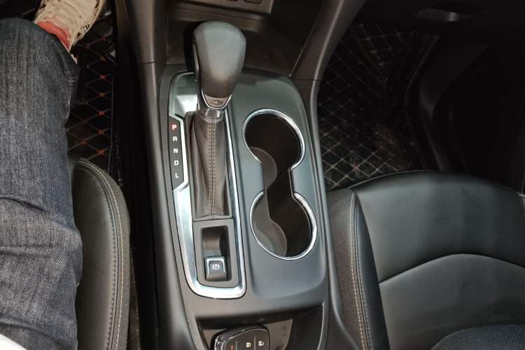 Used Chevrolet Equinox 2022 535T Chijie Edition Gear Lever