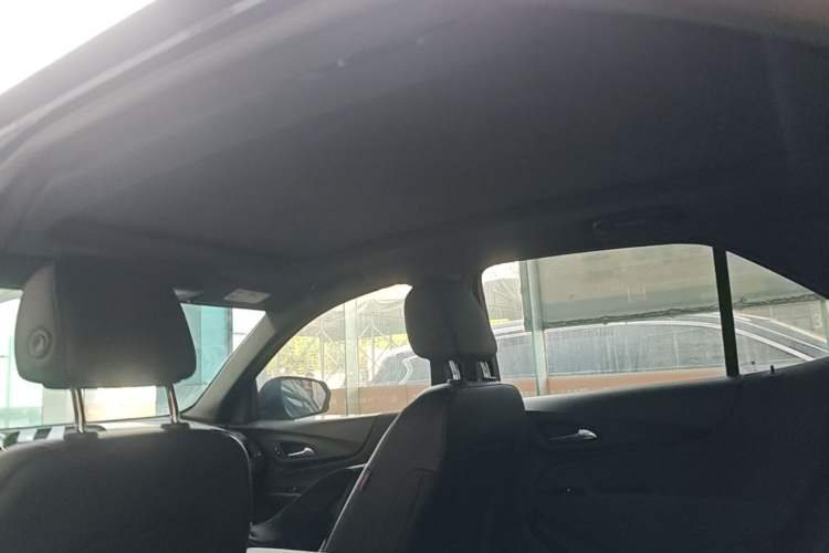 Used Chevrolet Equinox 2022 Mild Hybrid 550T RS Four-Wheel Drive Intelligent Guardian Edition Headliner