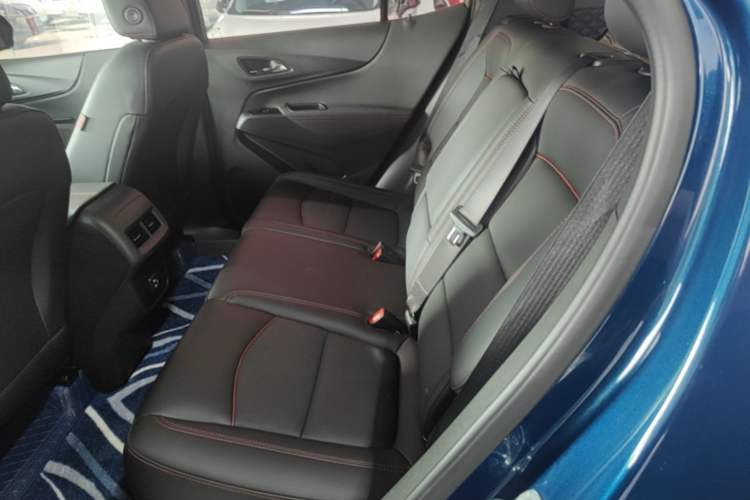 Used Chevrolet Equinox 2022 Mild Hybrid 550T RS Smart Boundary-Setting Edition Left Rear Seat