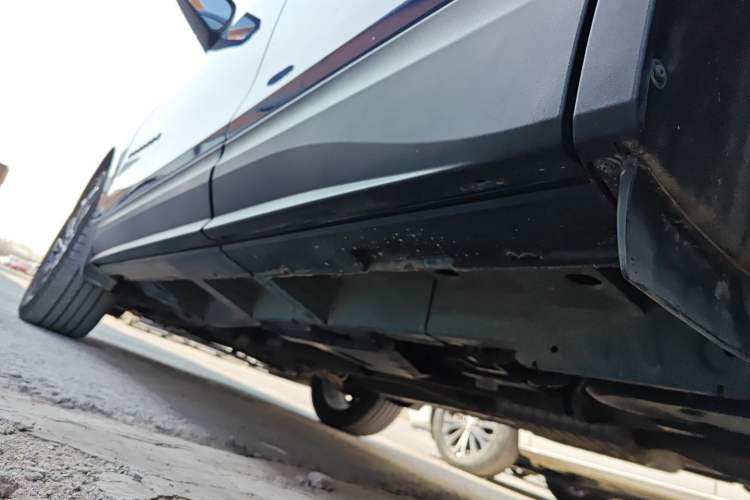 Used Chevrolet Equinox 2022 Mild Hybrid 550T RS Four-Wheel Drive Intelligent Guardian Edition Left Side Sill