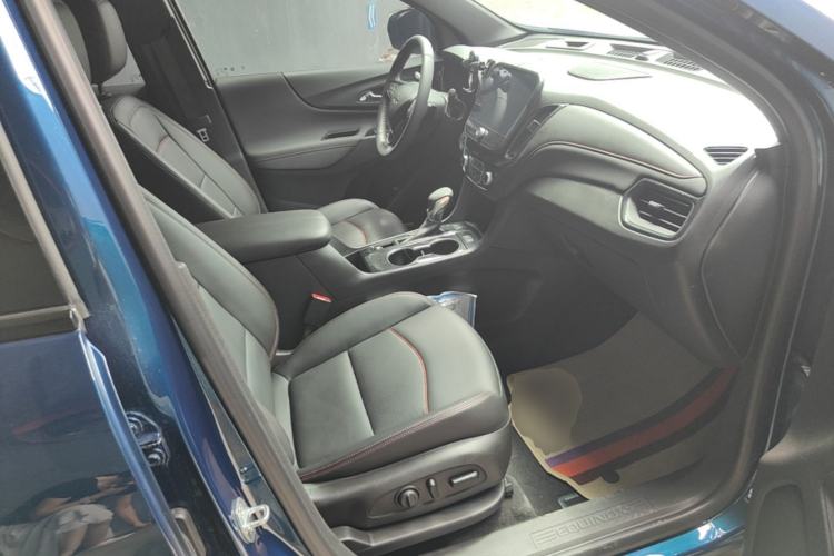 Used Chevrolet Equinox 2022 Mild Hybrid 550T RS Four-Wheel Drive Intelligent Guardian Edition Right Front Seat