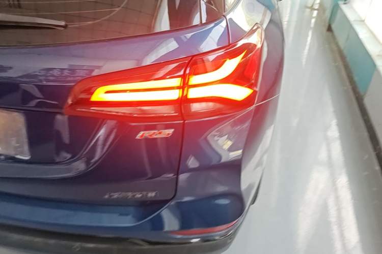 Used Chevrolet Equinox 2022 Mild Hybrid 550T RS Four-Wheel Drive Intelligent Guardian Edition Right Rear Taillight