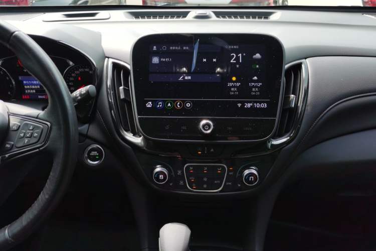 Used Chevrolet Equinox 2022 Mild Hybrid 550T RS Smart Boundary-Setting Edition Audio And AC Panel