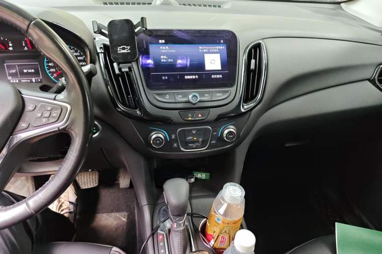 Used Chevrolet Equinox 2022 535T Chijie Edition Audio And AC Panel