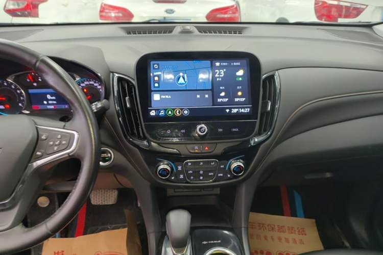 Used Chevrolet Equinox 2022 535T YuJie Edition Audio And AC Panel