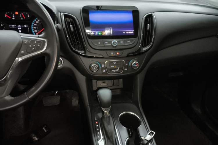 Used Chevrolet Equinox 2022 535T Chijie Edition Audio And AC Panel