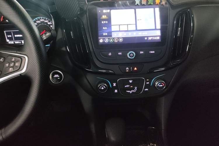 Used Chevrolet Equinox 2022 535T Chijie Edition Audio And AC Panel