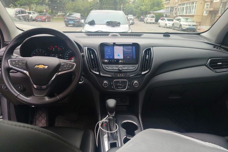 Used Chevrolet Equinox 2022 535T Chijie Edition Center Console