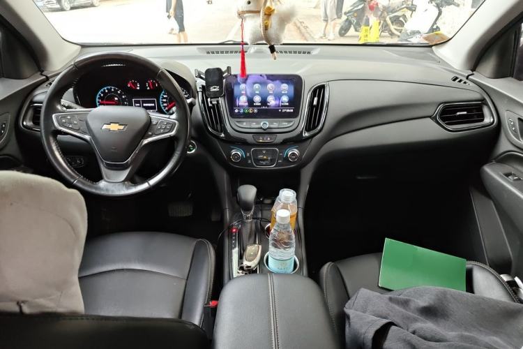 Used Chevrolet Equinox 2022 535T Chijie Edition Center Console