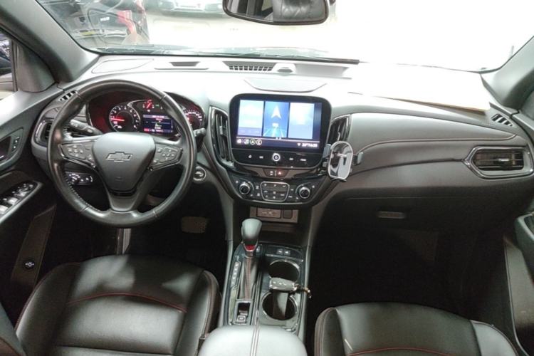 Used Chevrolet Equinox 2022 Mild Hybrid 550T RS Four-Wheel Drive Intelligent Guardian Edition Center Console
