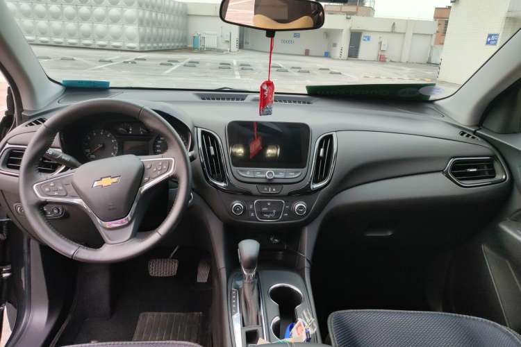 Used Chevrolet Equinox 2022 535T Chijie Edition Center Console