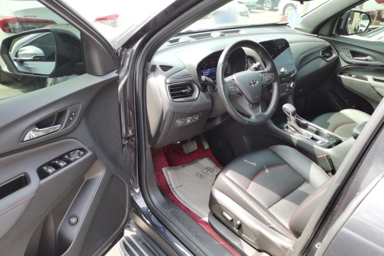 Used Chevrolet Equinox 2022 Mild Hybrid 550T RS Smart Boundary-Setting Edition Driver Seat