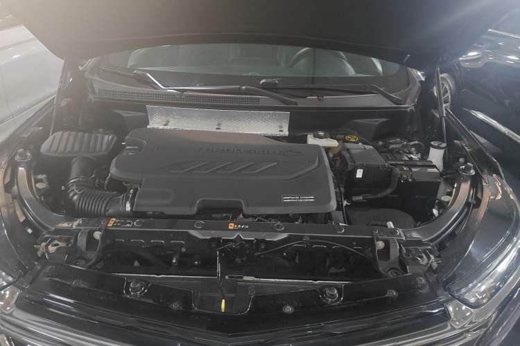 Used Chevrolet Equinox 2022 Mild Hybrid 550T RS Smart Boundary-Setting Edition Engine Bay