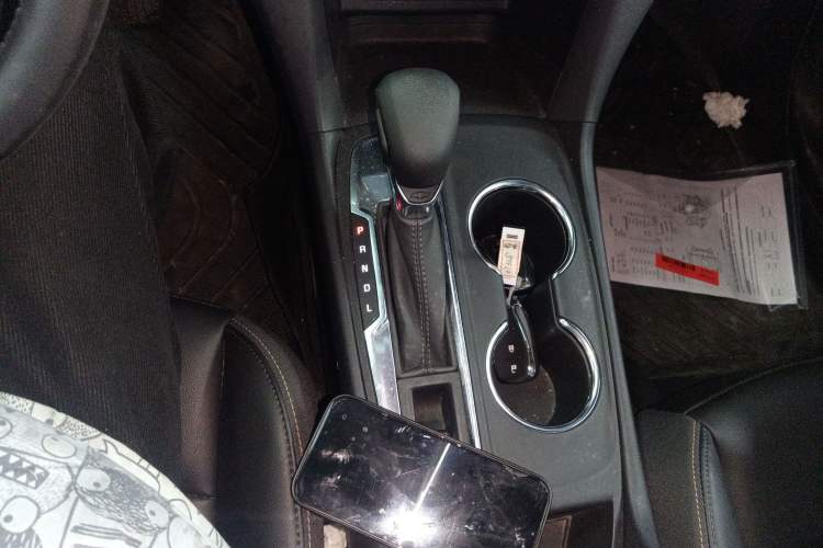 Used Chevrolet Equinox 2022 535T Chijie Edition Gear Lever