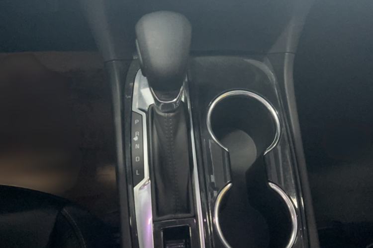 Used Chevrolet Equinox 2022 535T YuJie Edition Gear Lever