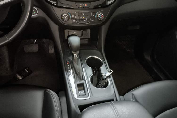 Used Chevrolet Equinox 2022 535T Chijie Edition Gear Lever