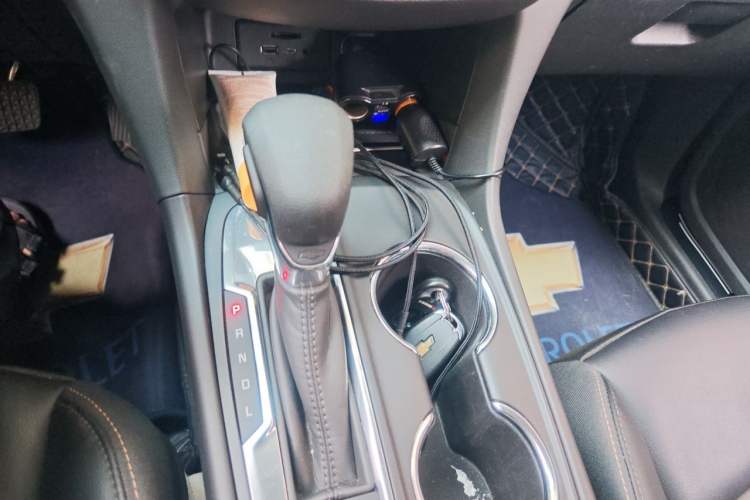 Used Chevrolet Equinox 2022 535T Chijie Edition Gear Lever