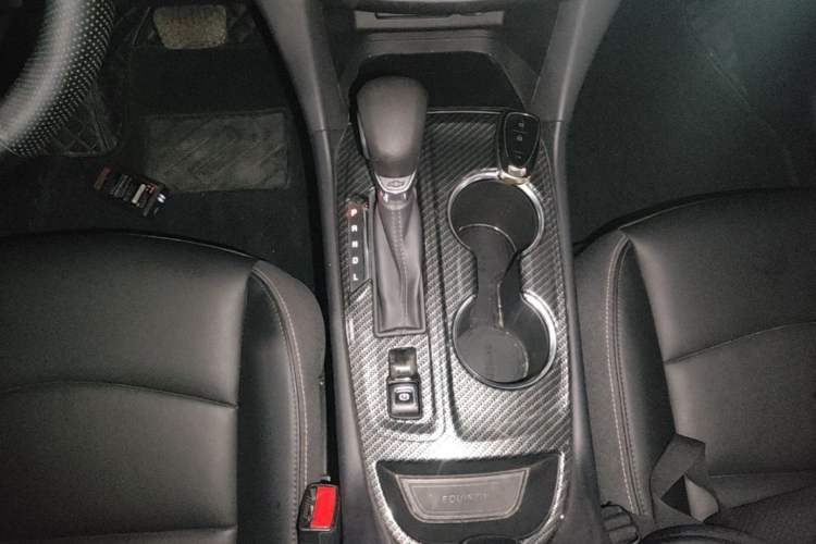 Used Chevrolet Equinox 2022 535T Chijie Edition Gear Lever