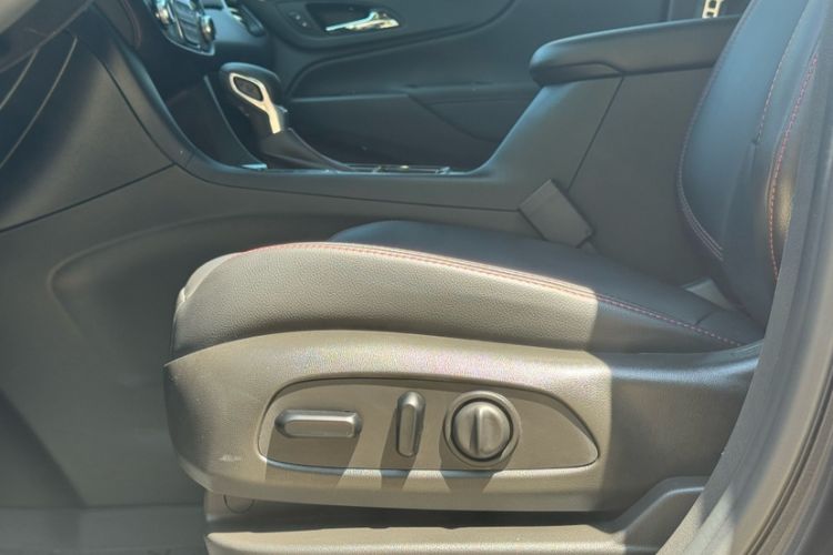 Used Chevrolet Equinox 2022 Mild Hybrid 550T RS Four-Wheel Drive Intelligent Guardian Edition Interior 4