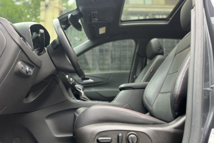 Used Chevrolet Equinox 2022 Mild Hybrid 550T RS Four-Wheel Drive Intelligent Guardian Edition Interior 6