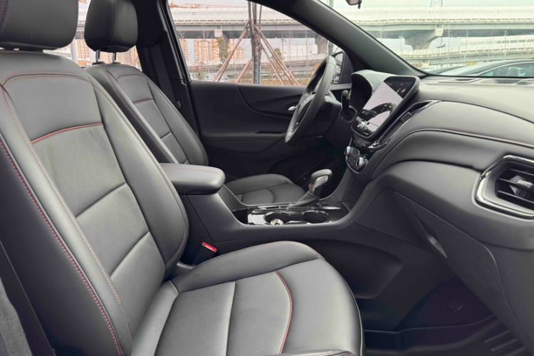 Used Chevrolet Equinox 2022 Mild Hybrid 550T RS Smart Boundary-Setting Edition Interior 8