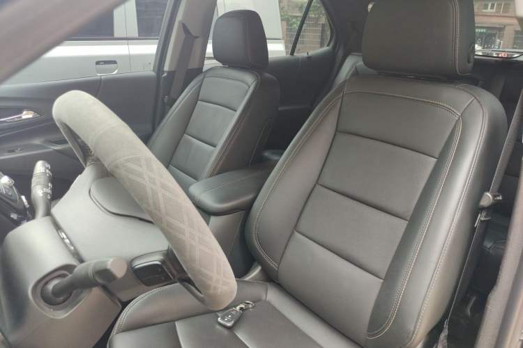 Used Chevrolet Equinox 2022 535T Chijie Edition Left Front Seat