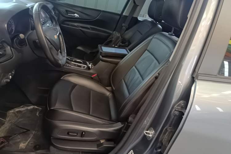 Used Chevrolet Equinox 2022 535T Chijie Edition Left Front Seat