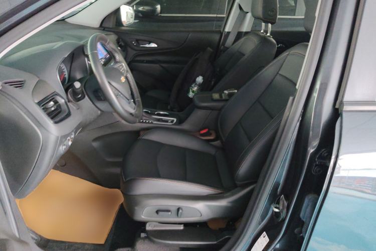 Used Chevrolet Equinox 2022 535T Chijie Edition Left Front Seat