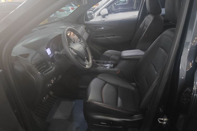 Used Chevrolet Equinox 2022 Mild Hybrid 550T RS Smart Boundary-Setting Edition Left Front Seat