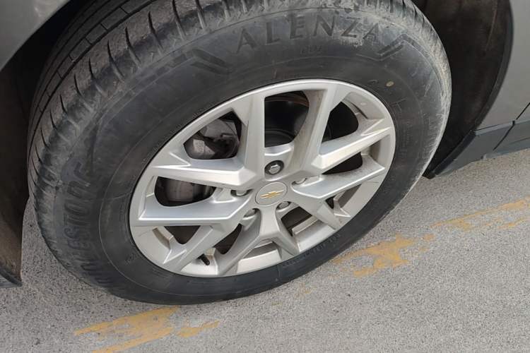 Used Chevrolet Equinox 2022 535T Chijie Edition Left Front Wheel Hub