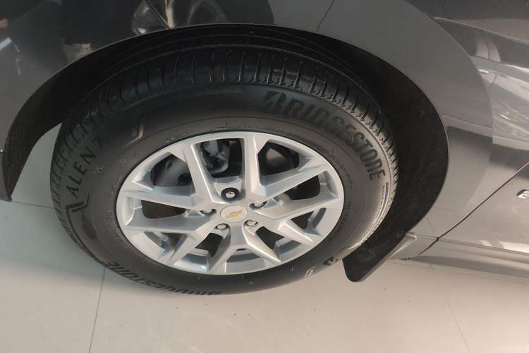 Used Chevrolet Equinox 2022 535T Chijie Edition Left Front Wheel Hub