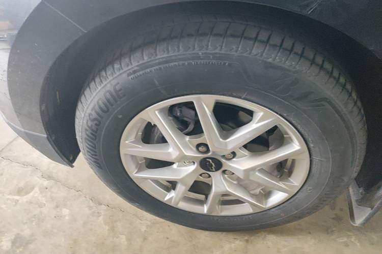 Used Chevrolet Equinox 2022 535T Chijie Edition Left Front Wheel Hub