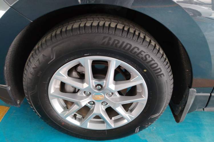 Used Chevrolet Equinox 2022 535T Chijie Edition Left Front Wheel Hub