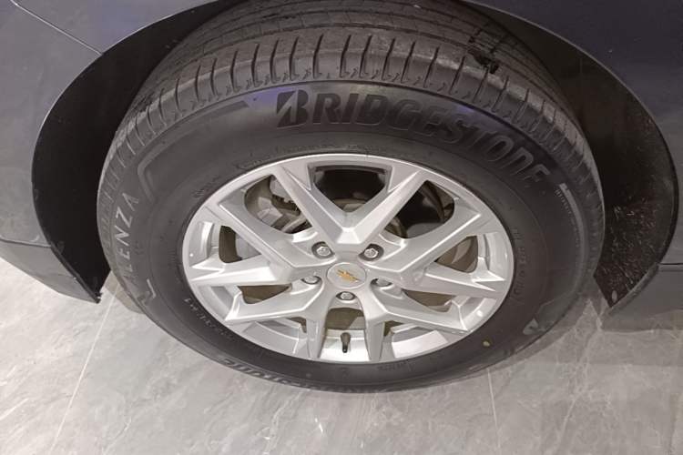 Used Chevrolet Equinox 2022 535T YuJie Edition Left Front Wheel Hub