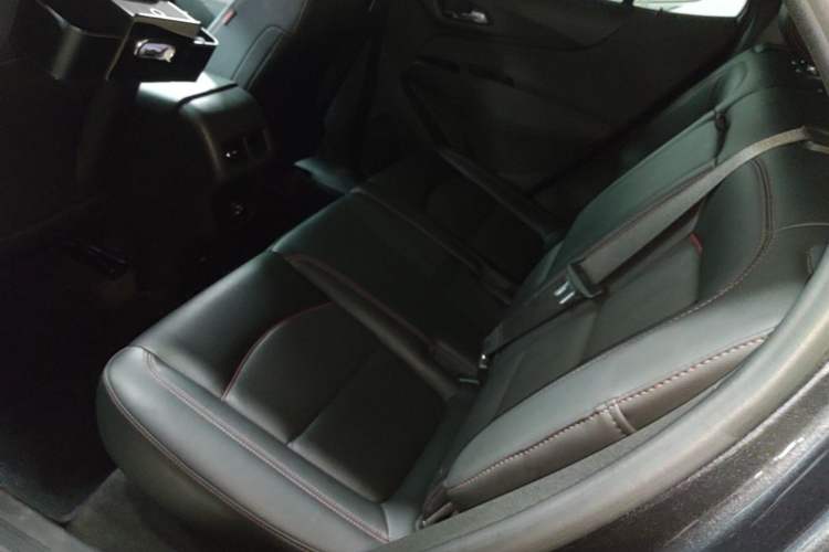 Used Chevrolet Equinox 2022 Mild Hybrid 550T RS Four-Wheel Drive Intelligent Guardian Edition Left Rear Seat