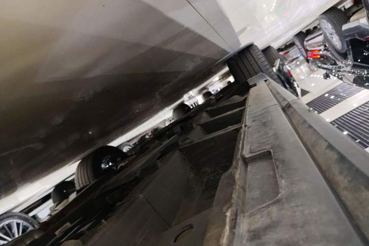 Used Chevrolet Equinox 2022 Mild Hybrid 550T RS Four-Wheel Drive Intelligent Guardian Edition Left Side Sill