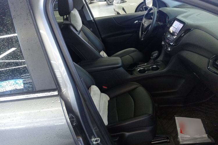 Used Chevrolet Equinox 2022 535T Chijie Edition Right Front Seat