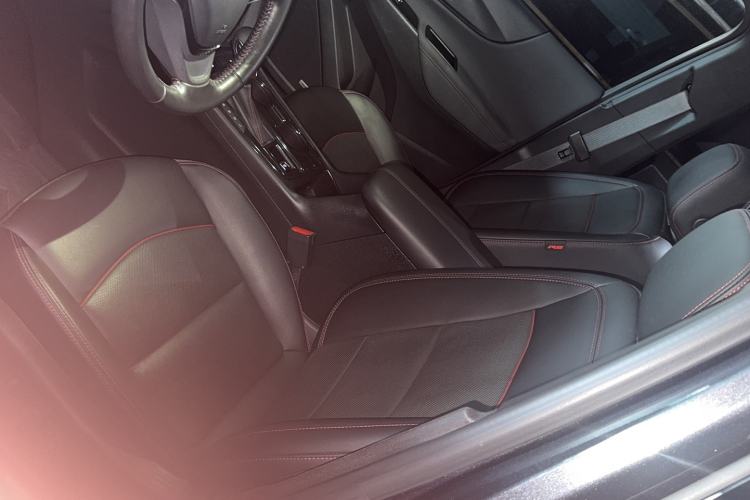 Used Chevrolet Equinox 2022 Mild Hybrid 550T RS Four-Wheel Drive Intelligent Guardian Edition Right Front Seat